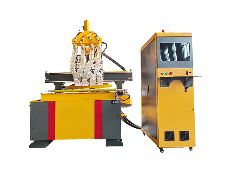 1325四工序開(kāi)料機(jī) 1325四工序開(kāi)料機(jī)